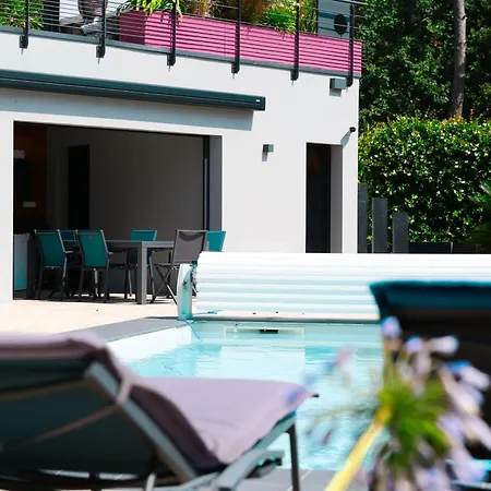 Holiday home Villa D Exception - 10 Personnes - Piscine Et Jacuzzi *